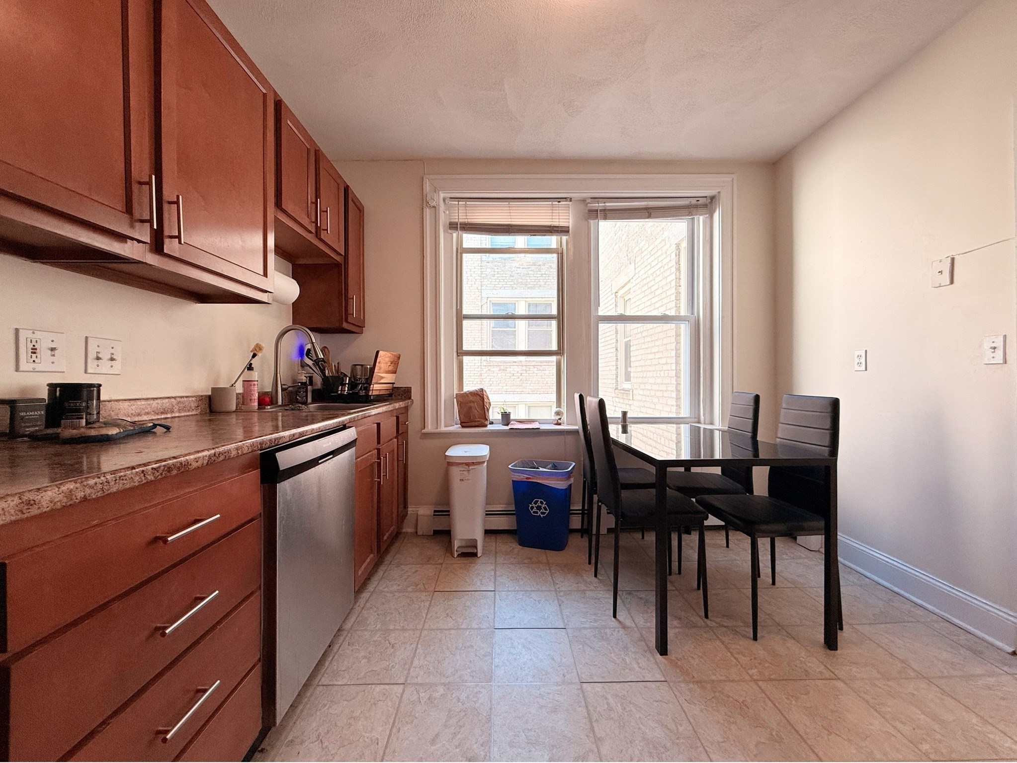 28 Ransom Rd Unit 8, Brighton, Boston, MA 02135 - Image 3