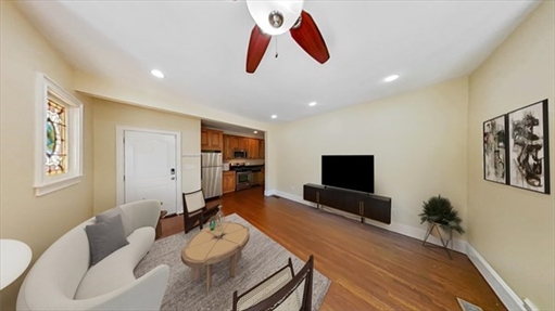 81 Hillside St, Apt 1