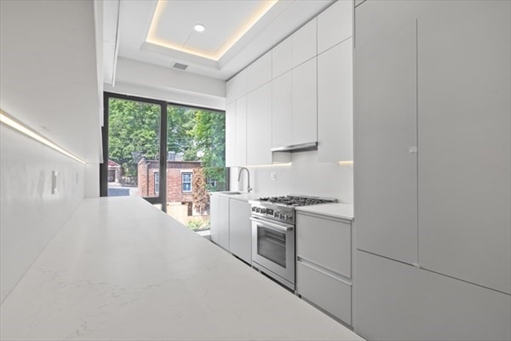 1580 Beacon Street, Apt 300