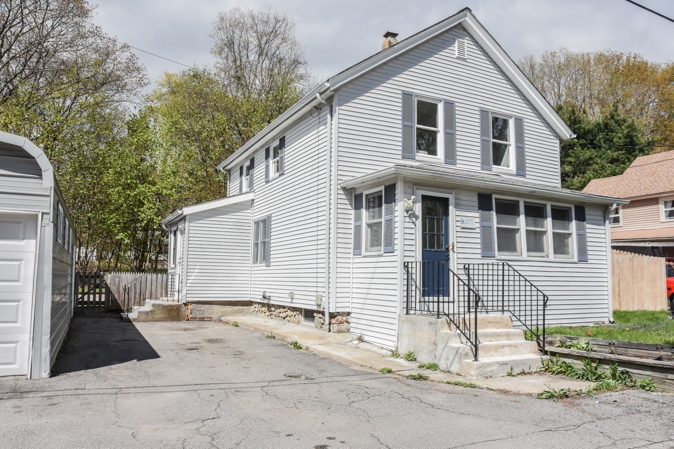 13 Crump St, Hudson, MA 01749