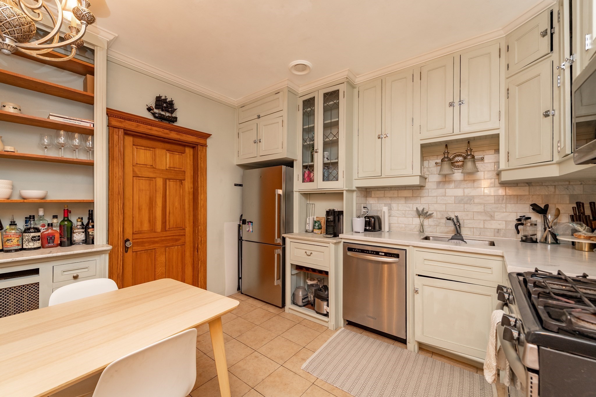 49 Revere St Unit 4, Boston - Beacon Hill, MA 02114
