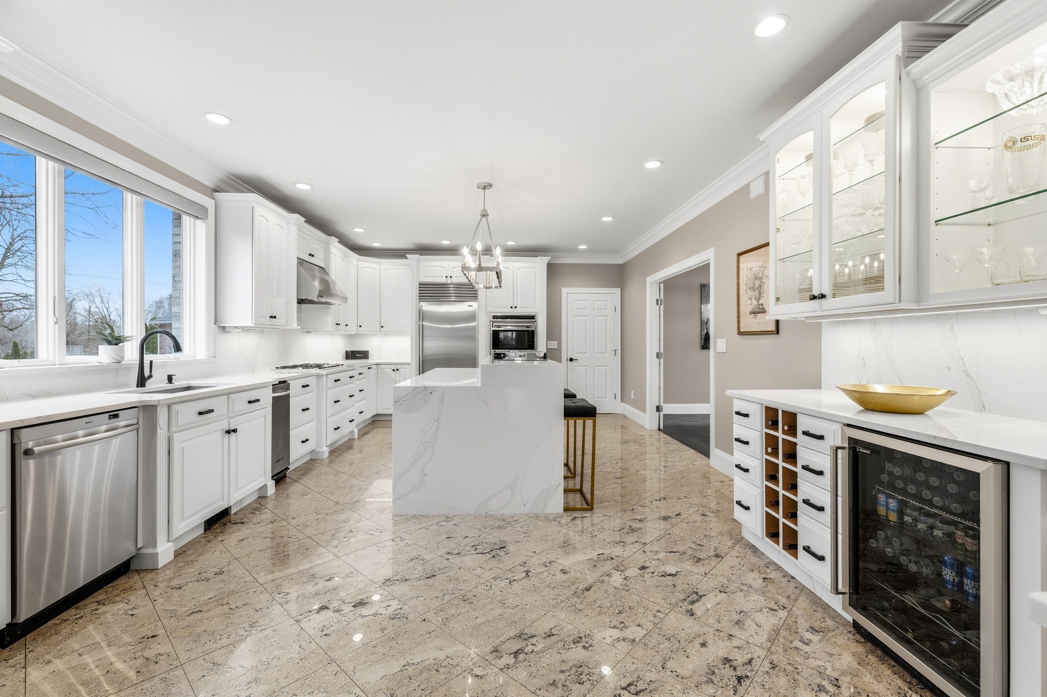 7 Freeman St, Lynnfield, MA 01940 - Image 8