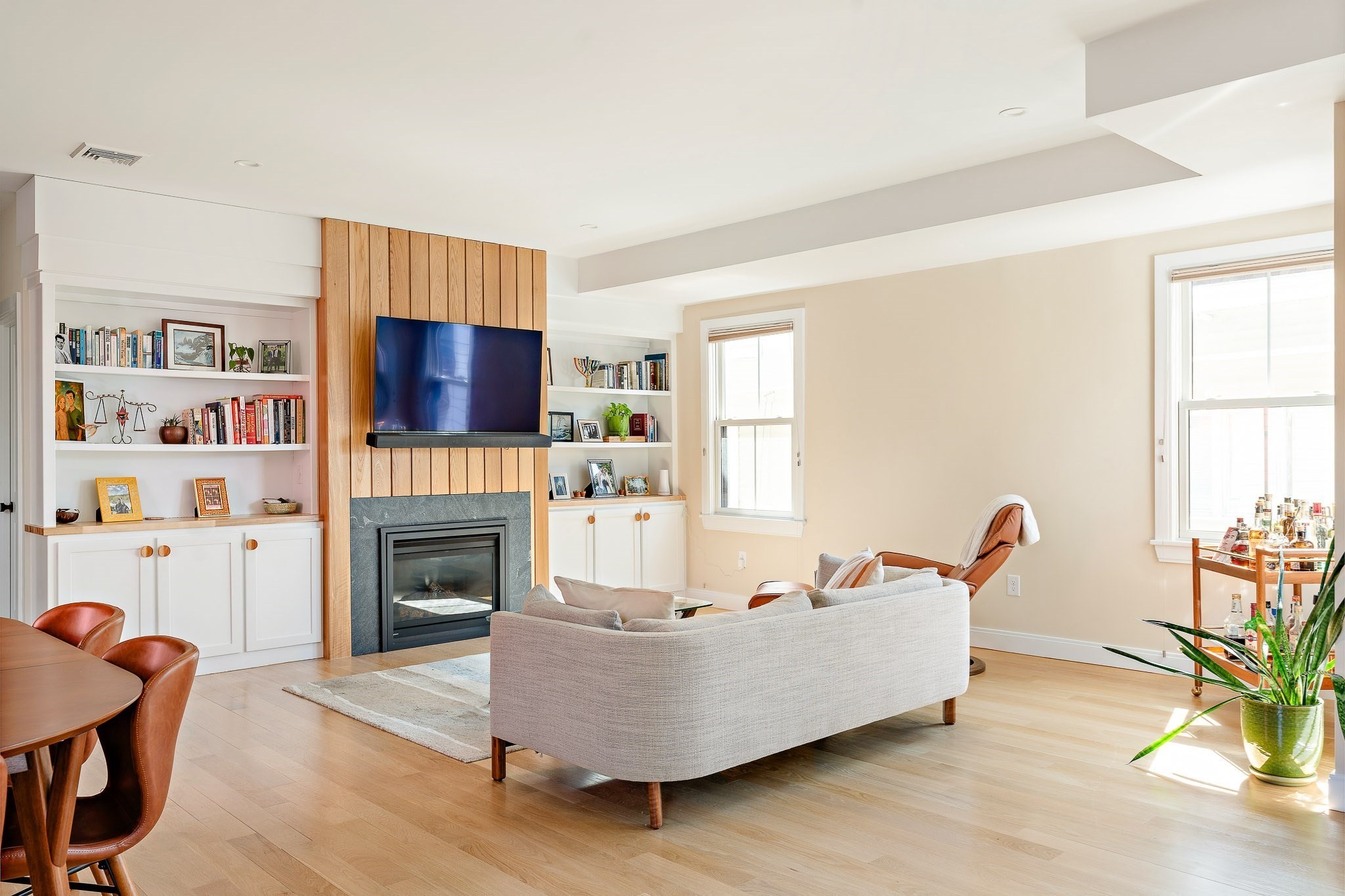 12 Putnam St Unit B, Somerville, MA 02143