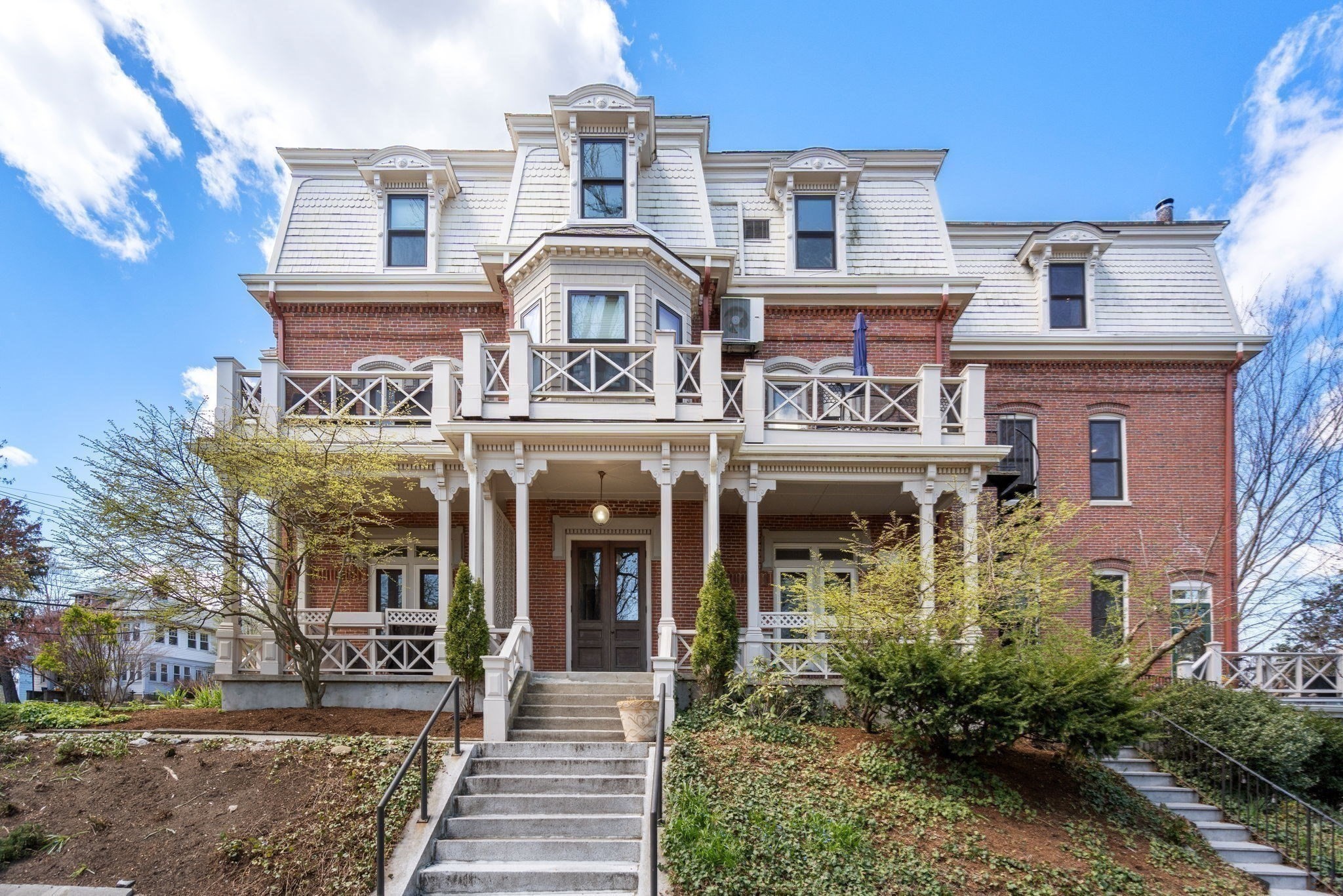 101 Summit Ave Unit D, Brookline, MA 02446