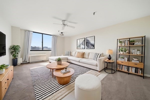 77 Adams St, Apt 611