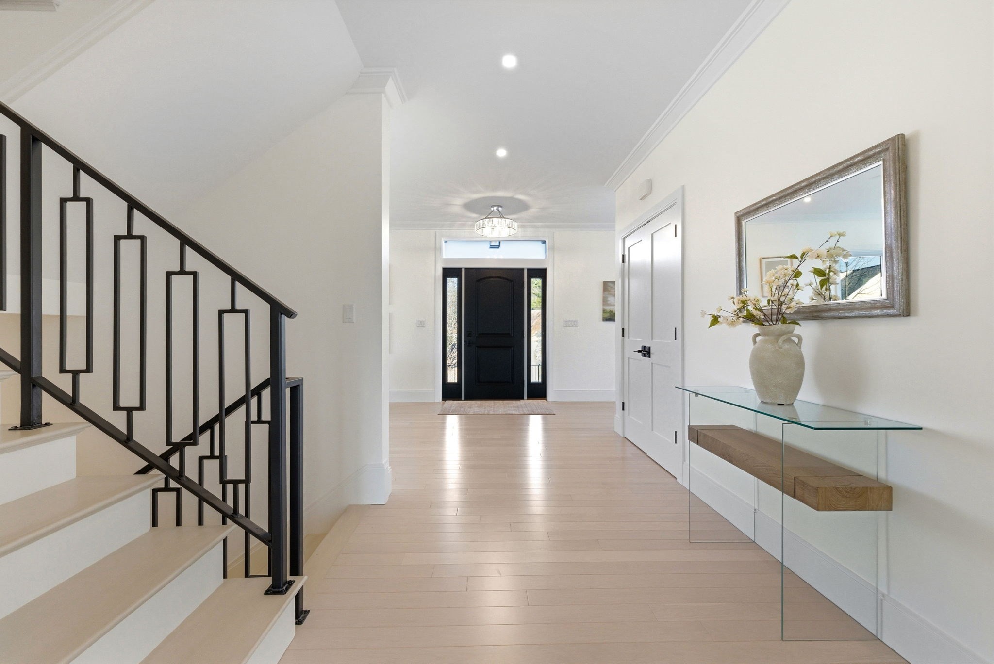 24 Mount Zion Road, Melrose, MA 02176 - Image 2