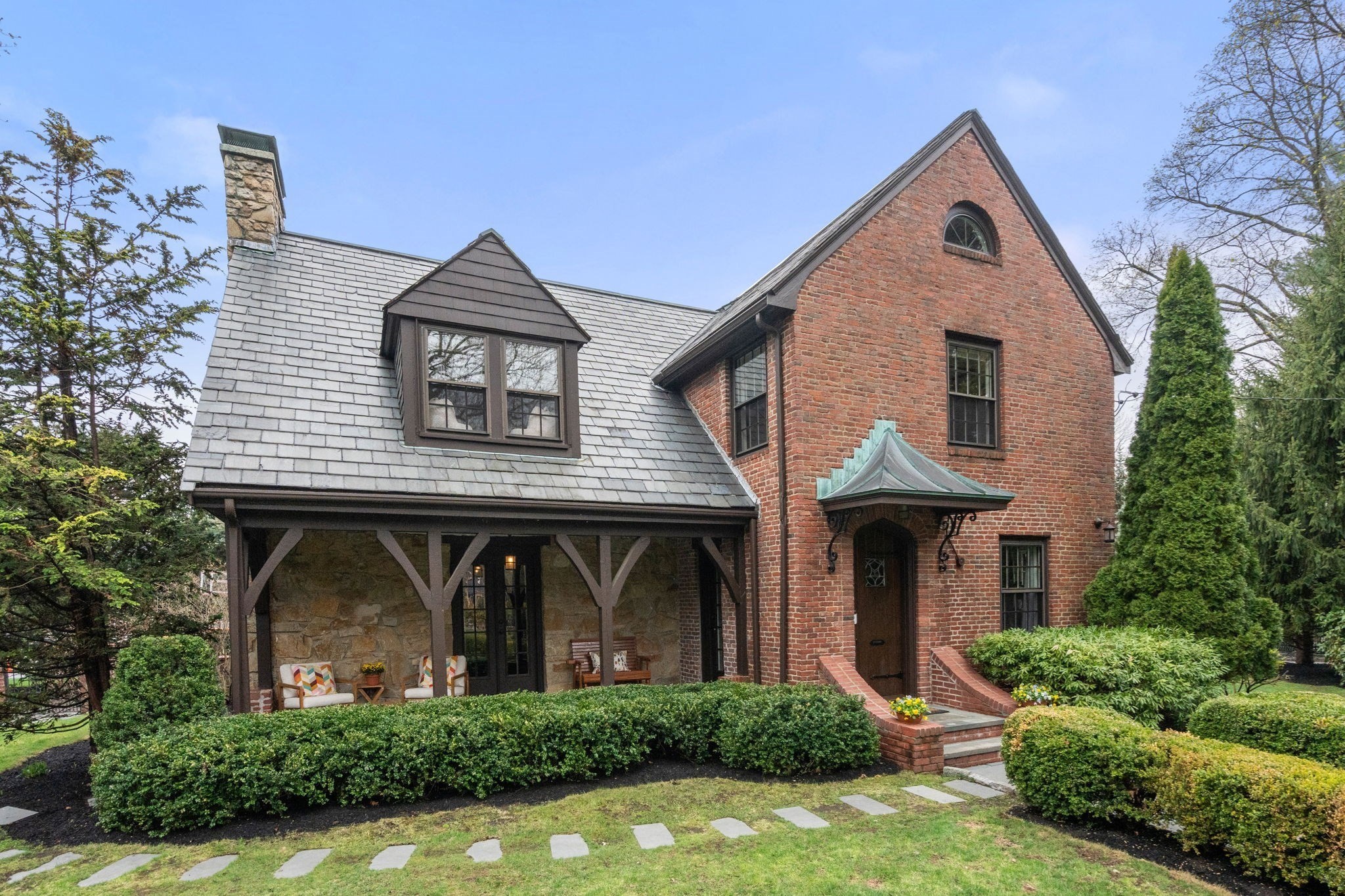 6 Risley Rd, Newton, MA 02465