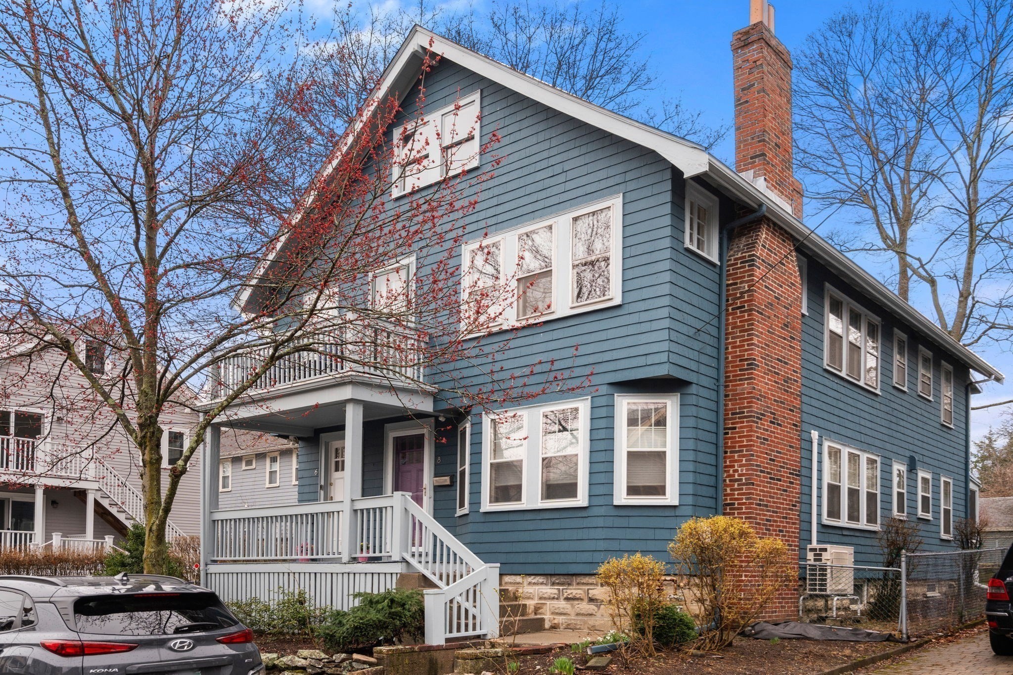 6 Hawthorne Park Unit 2, Cambridge, MA 02138