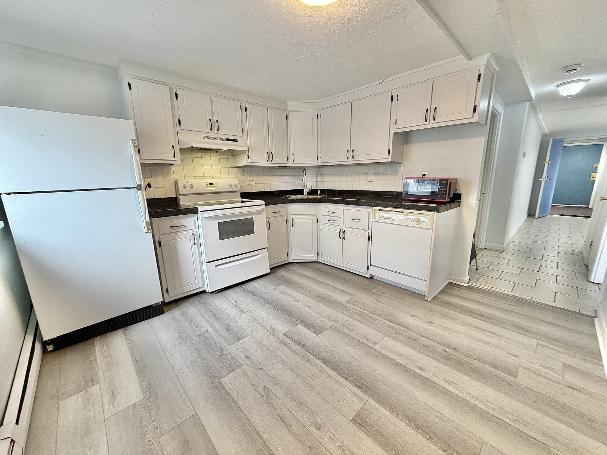 124 Addison St Unit 4, Chelsea, MA 02150