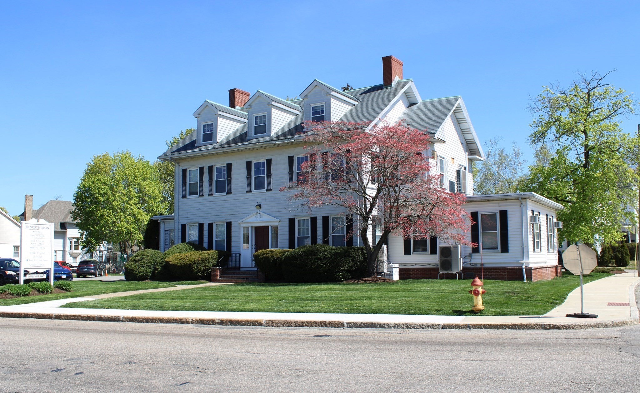 89 N Main St, Attleboro, MA 02703