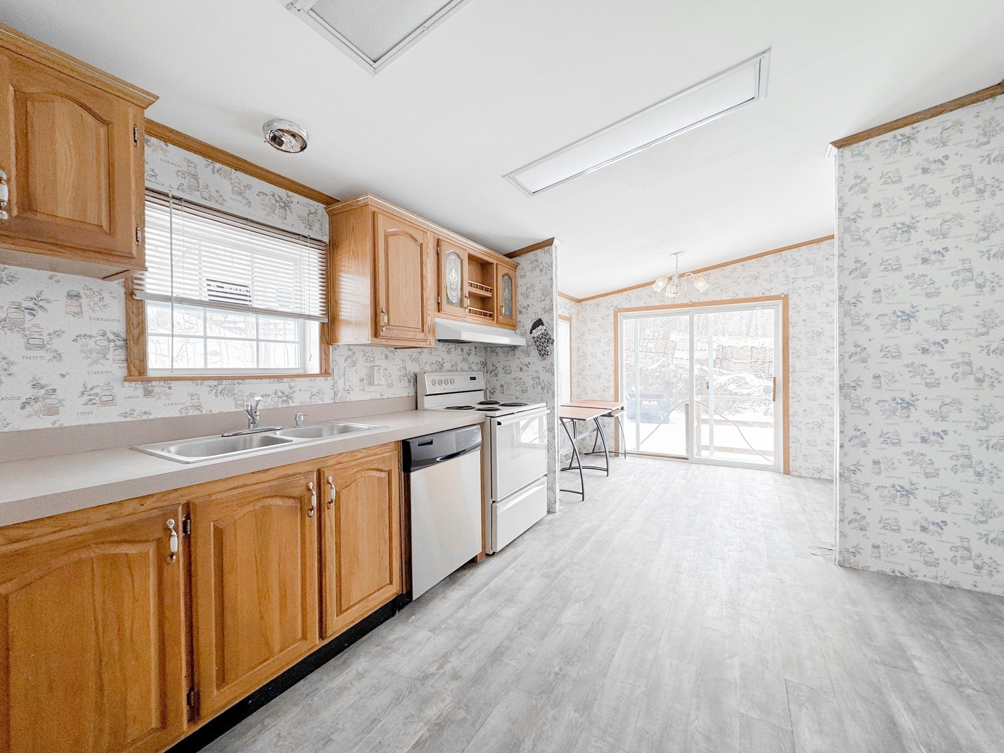 25 Popes Lane, Danvers, MA 01923 - Image 11