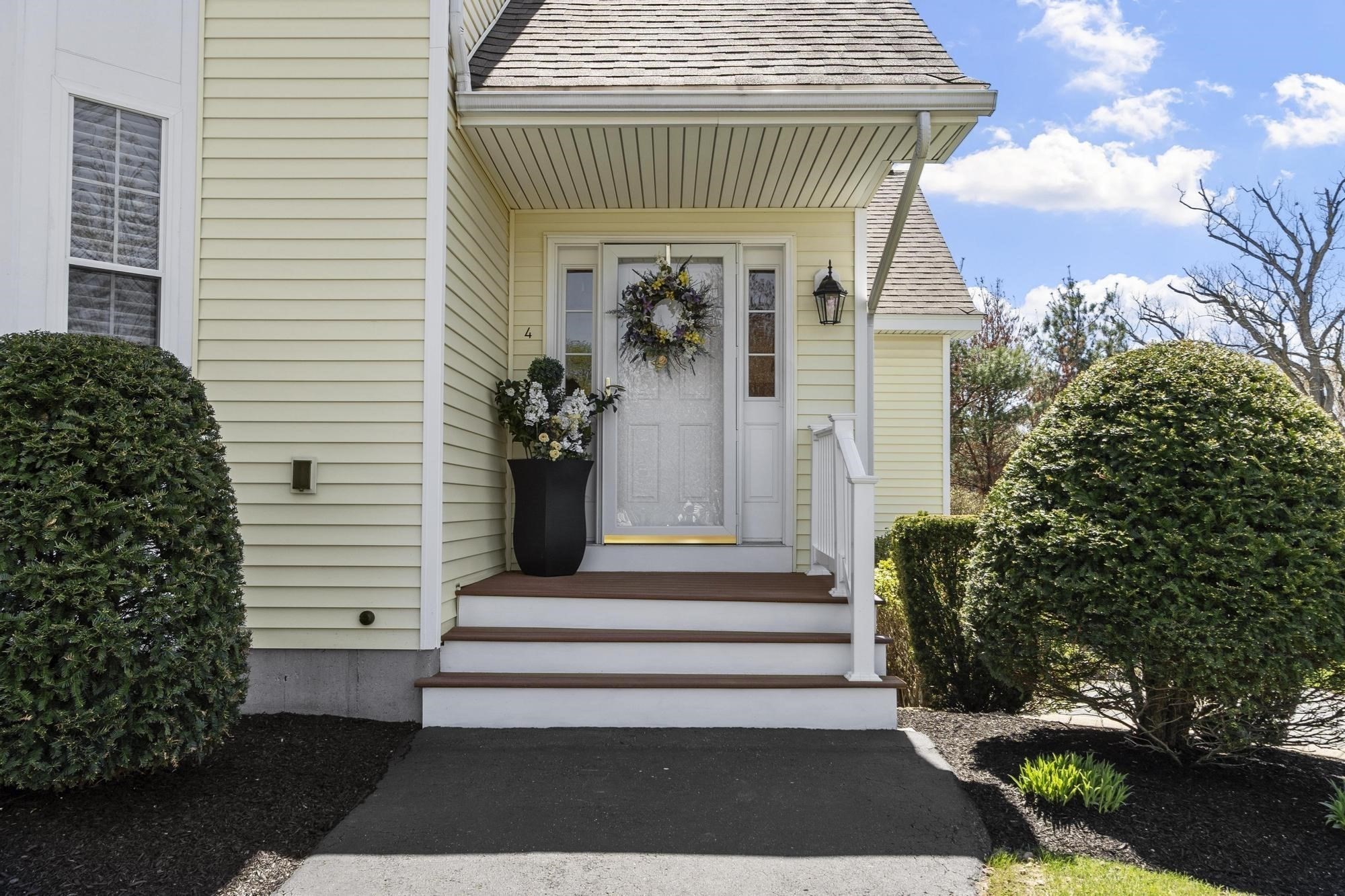 4 Meagans  Way Unit 4, Haverhill, MA 01832
