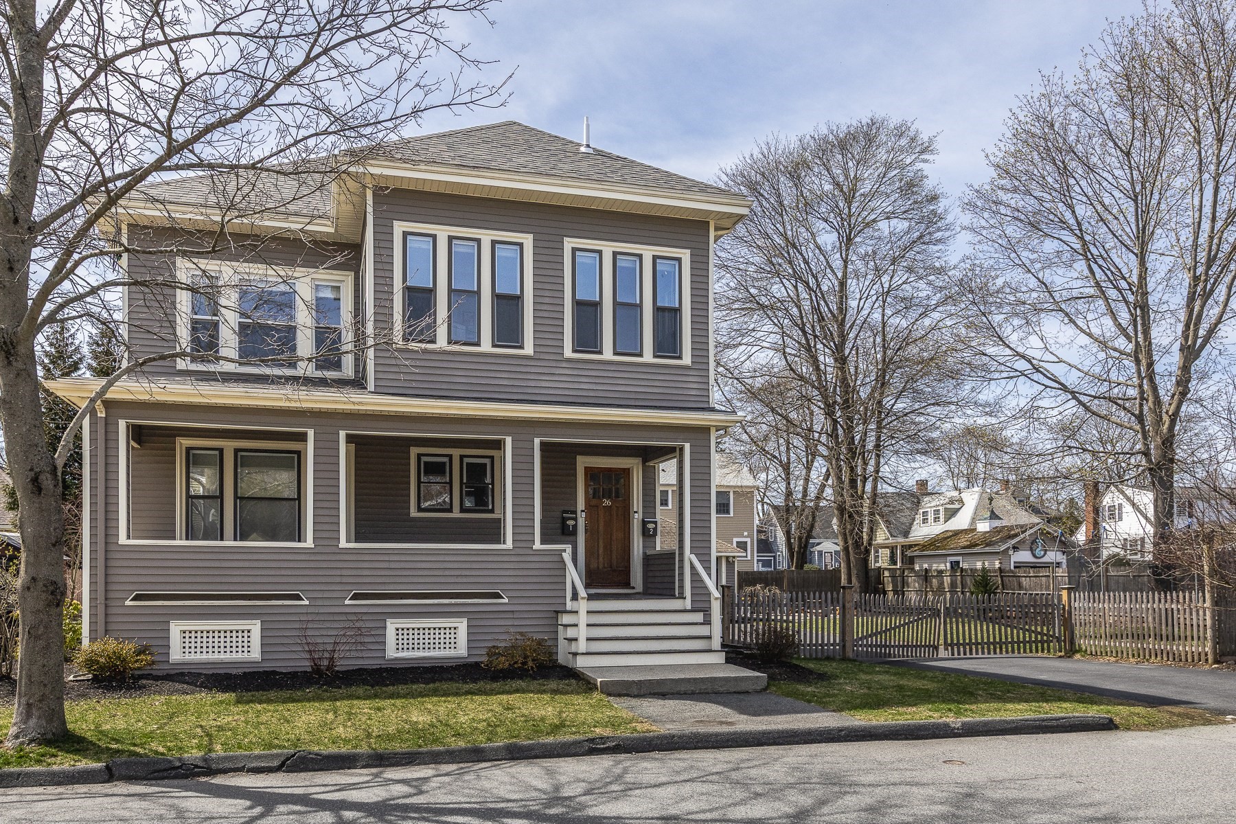 26 Cedar St Unit 2, Marblehead, MA 01945