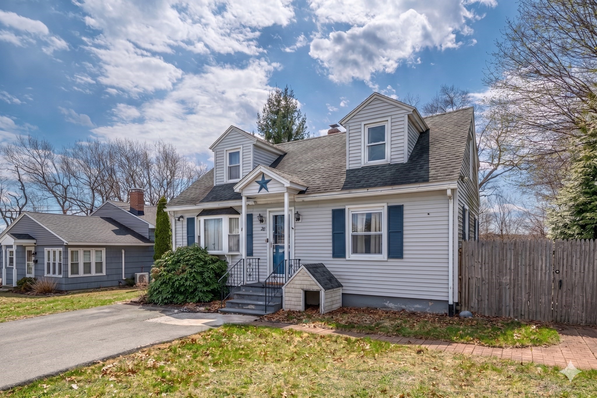 20 George St, Fitchburg, MA 01420