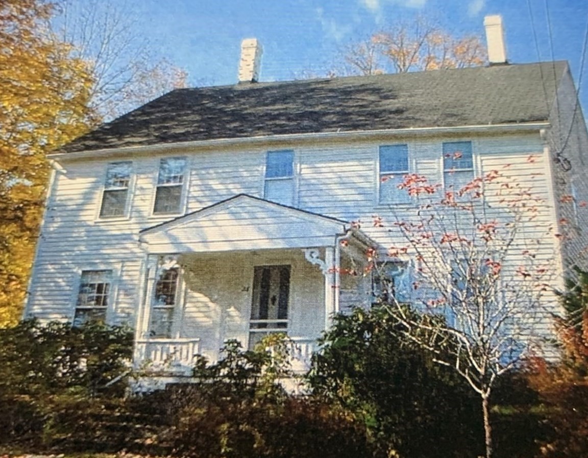 216 College Hwy, Southampton, MA 01073