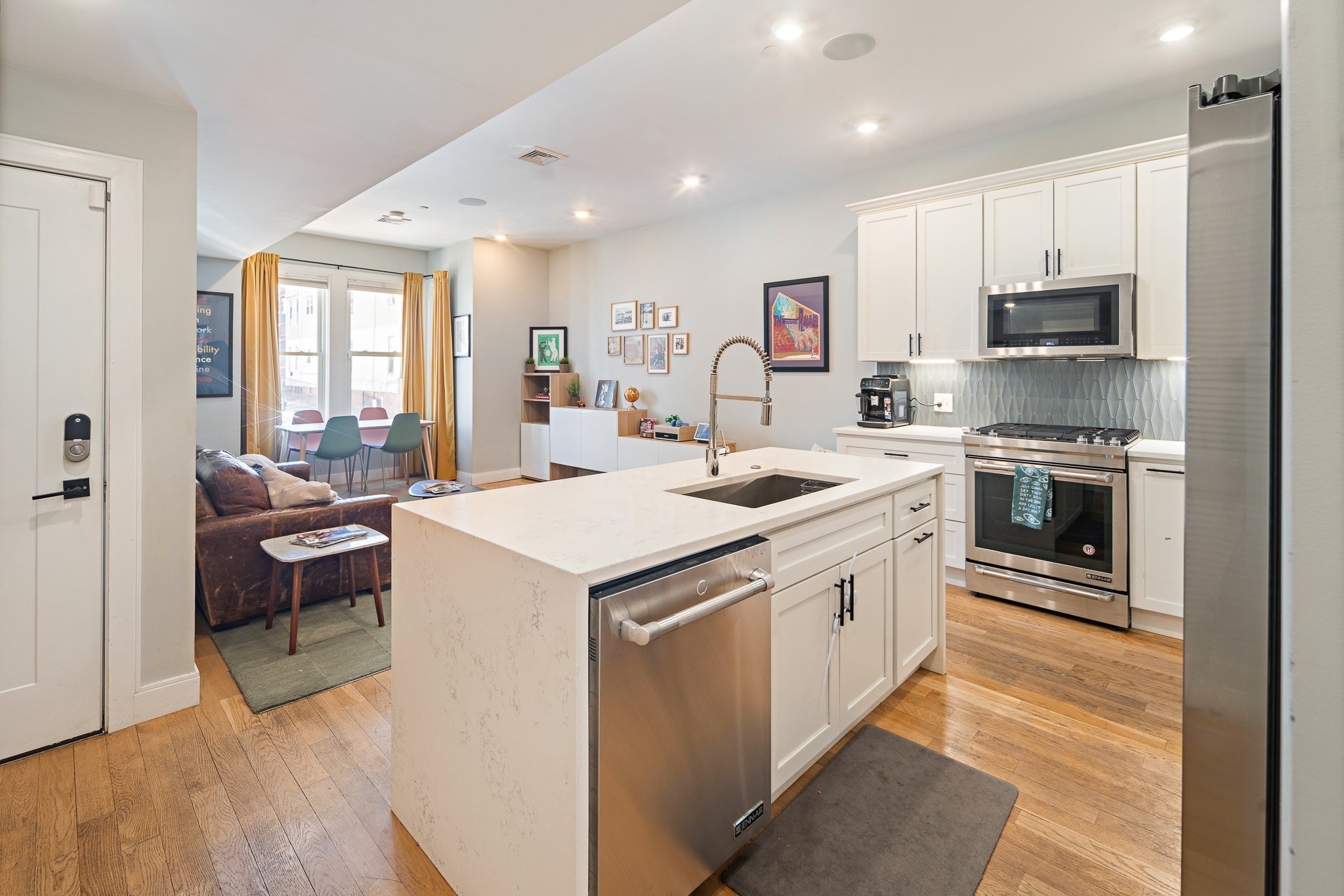 456 Meridian St Unit 1, East Boston, Boston, MA 02128