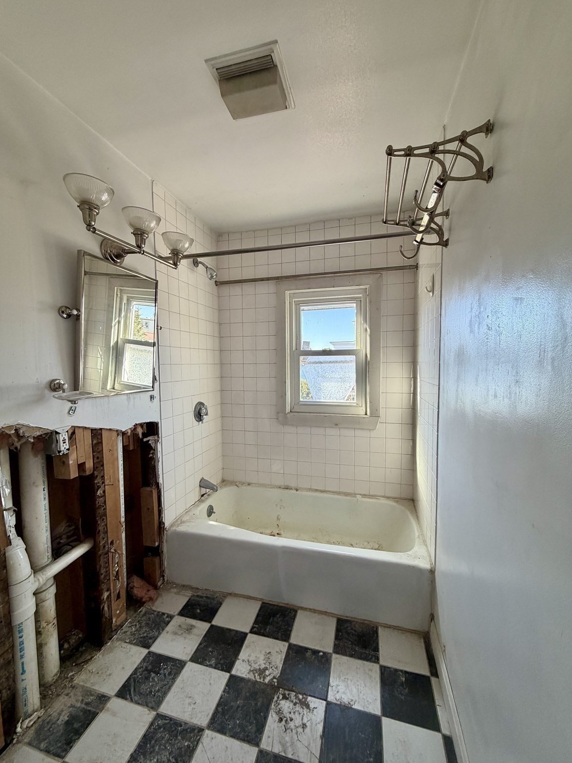 8 Leeds St, South Boston, Boston, MA 02127 - Image 16