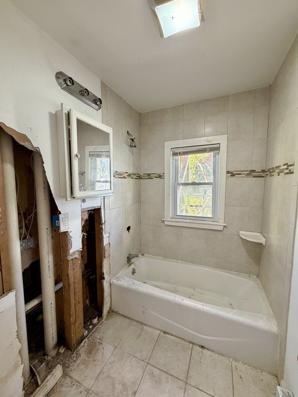 8 Leeds St, South Boston, Boston, MA 02127 - Image 6