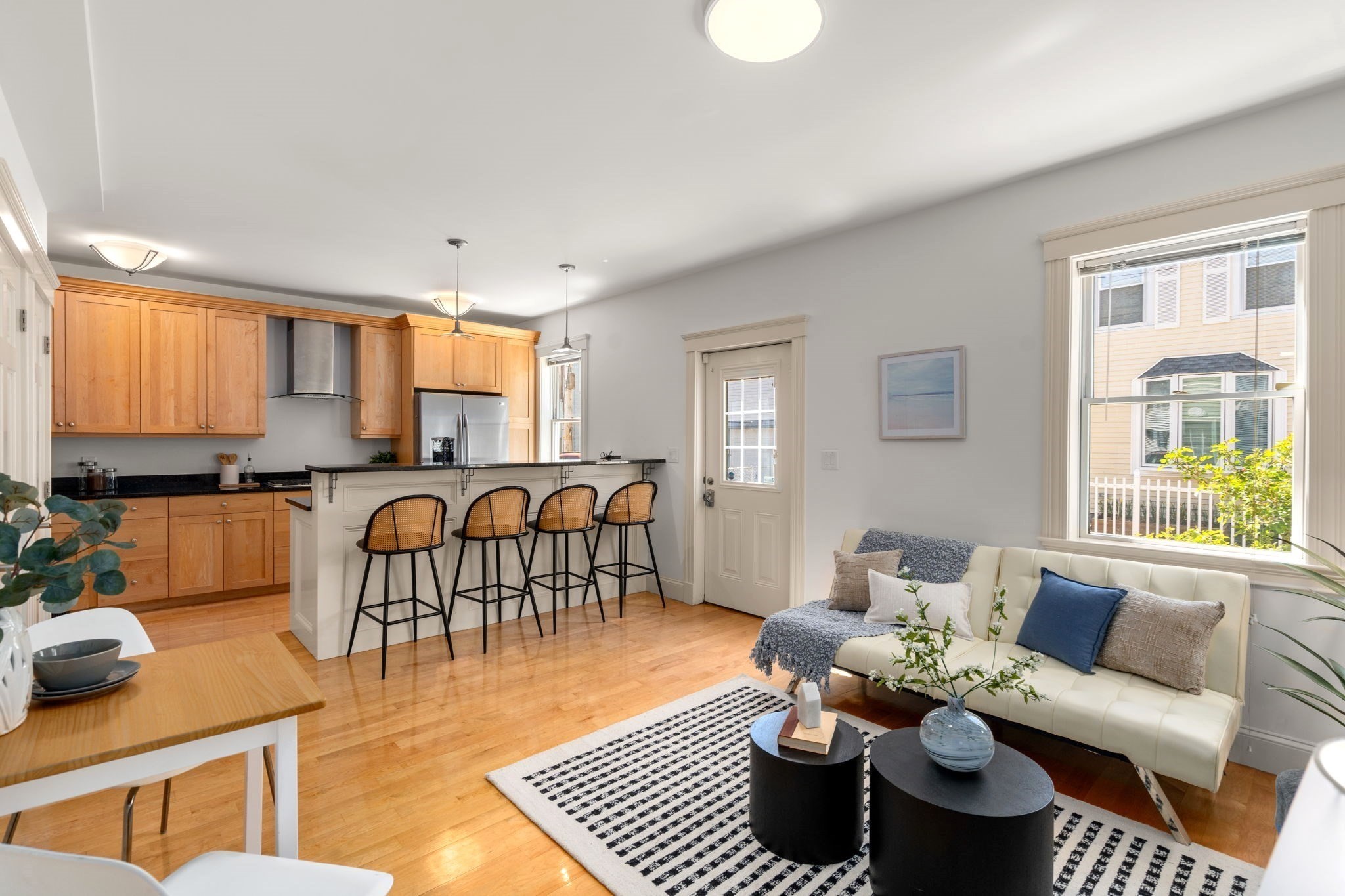 11 Vandine St Unit 1, Cambridge, MA 02141