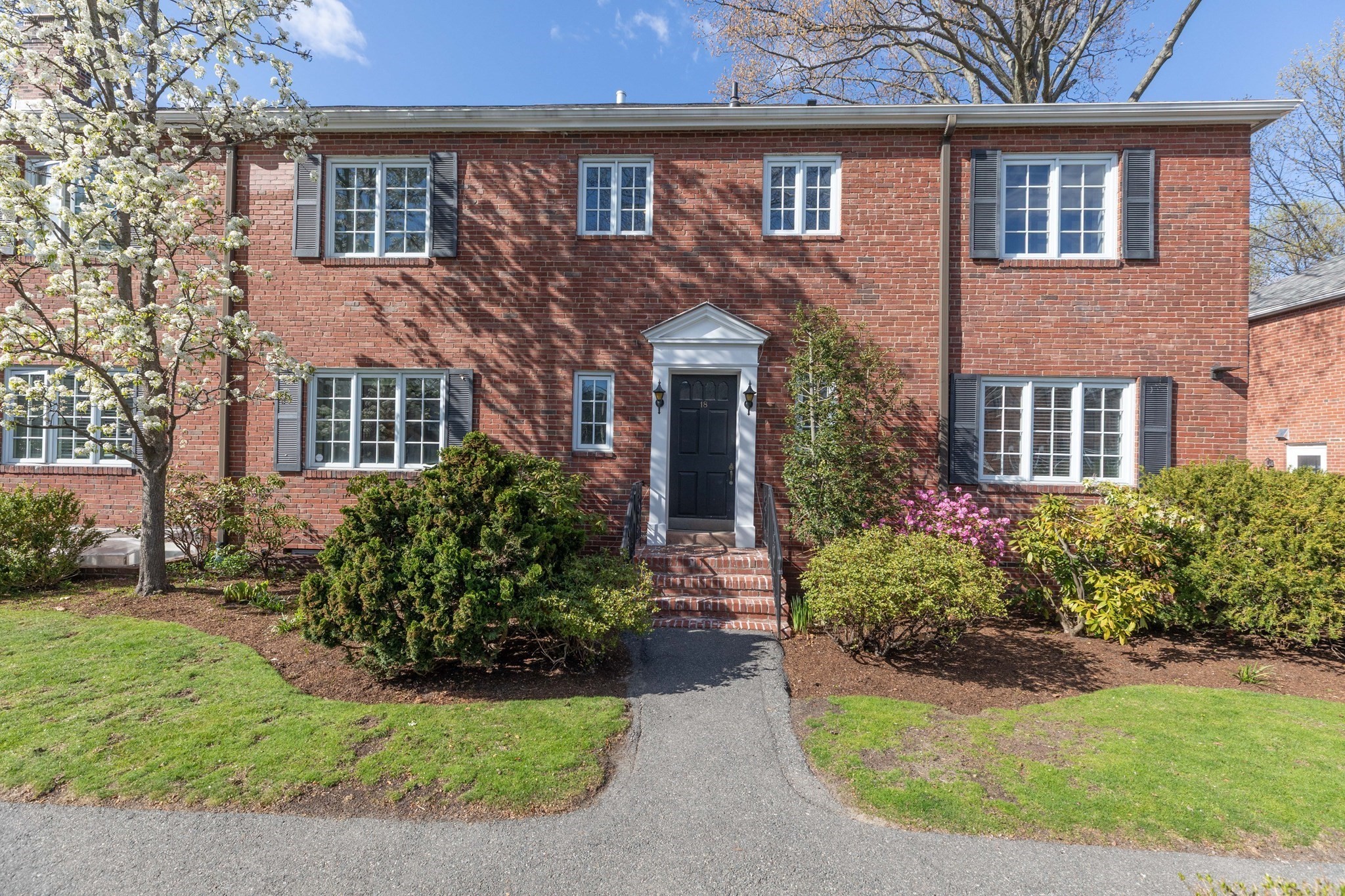18 Still Street Unit 25, Brookline, MA 02446