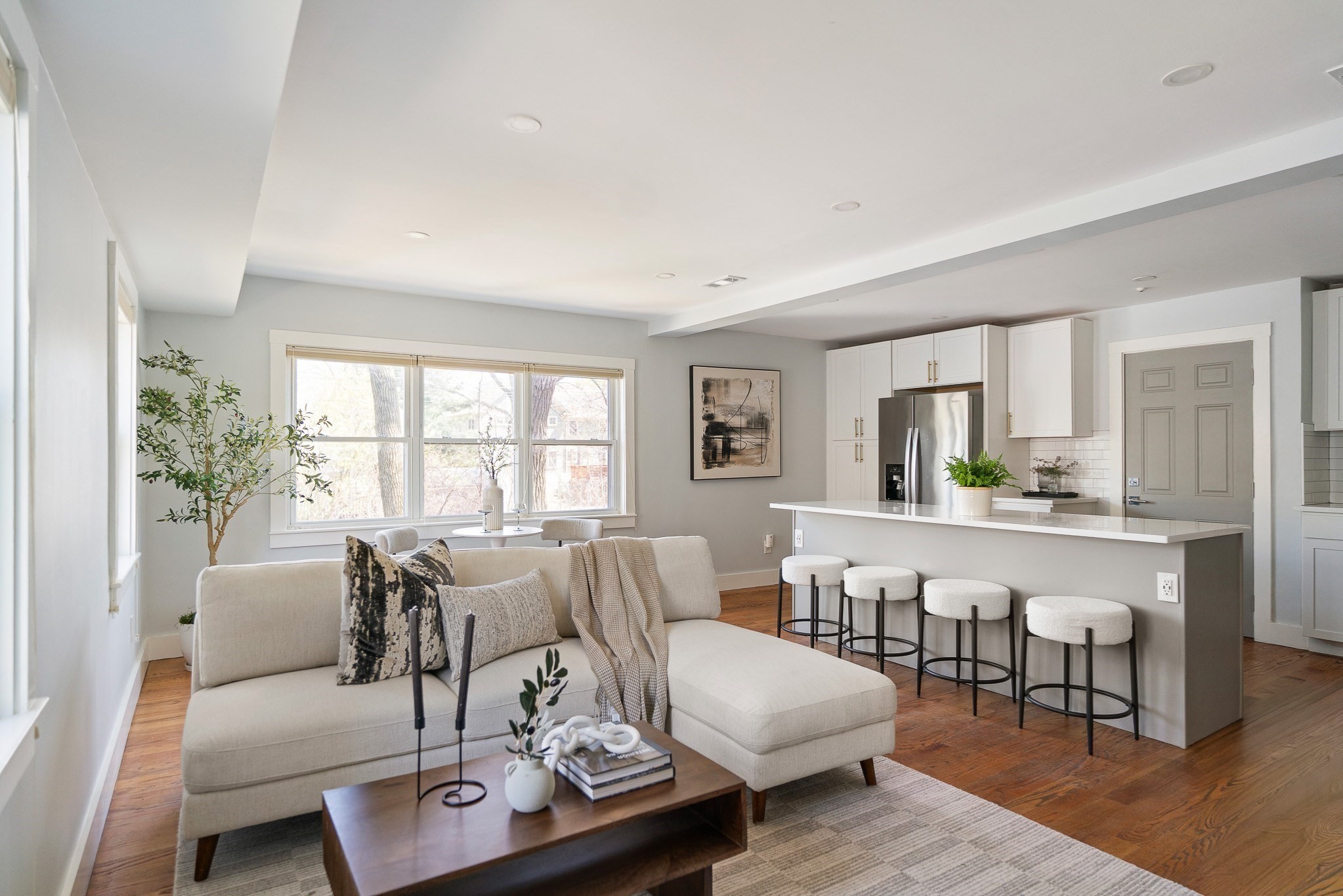 31 Harrison St Unit B, Roslindale, Boston, MA 02131