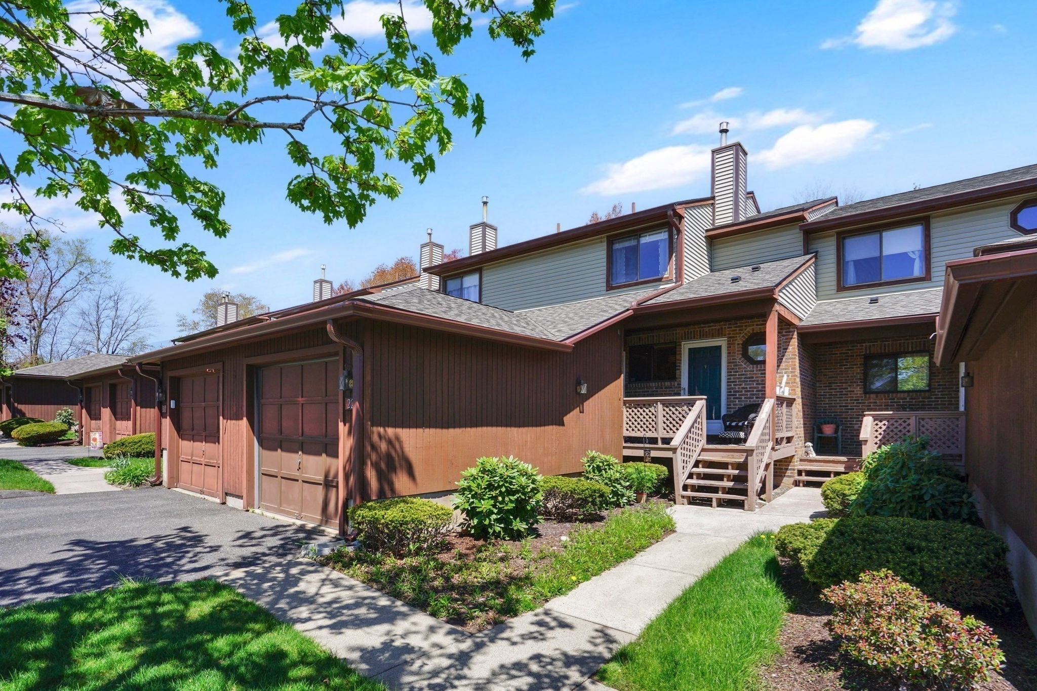 22 Ash Ln Unit 22, Agawam, MA 01001