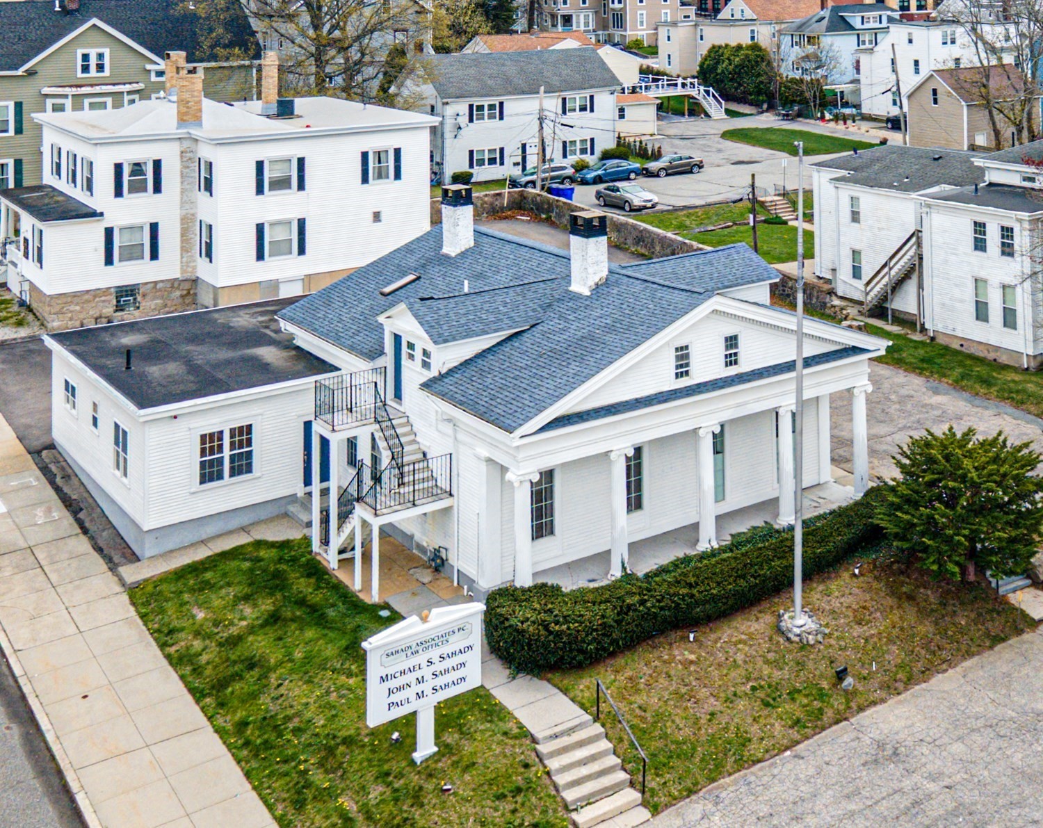 399 N Main St, Fall River, MA 02720