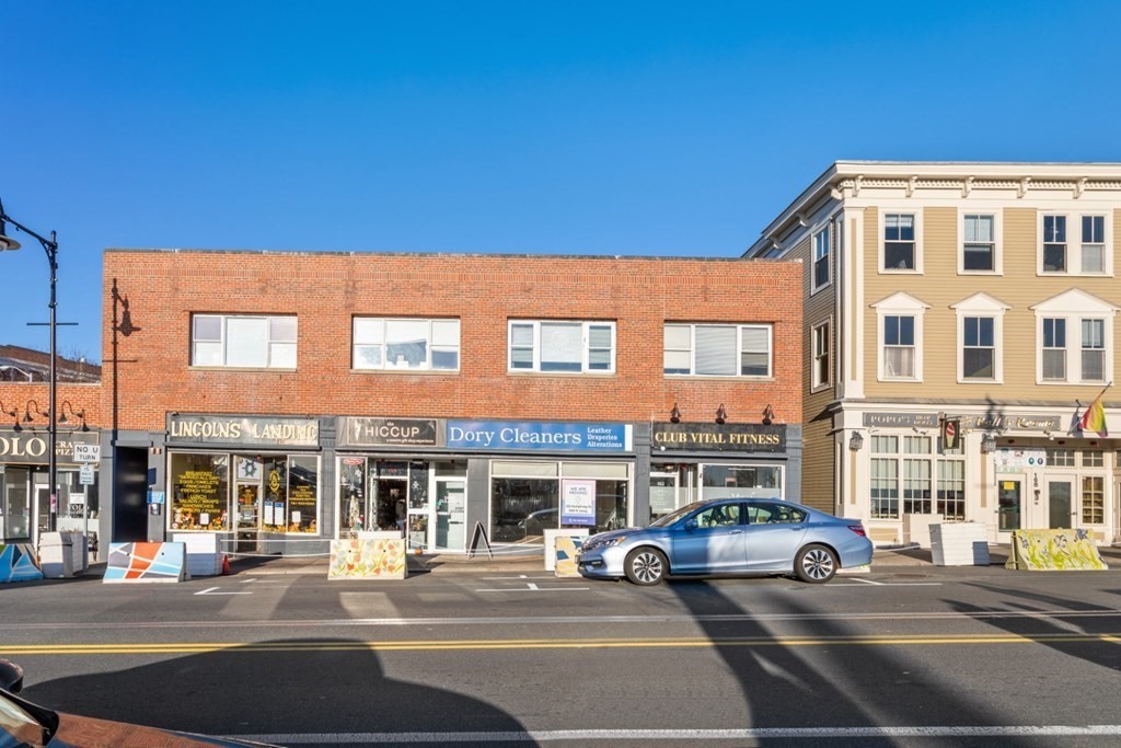 154 Humphrey Street Unit 3, Swampscott, MA 01907