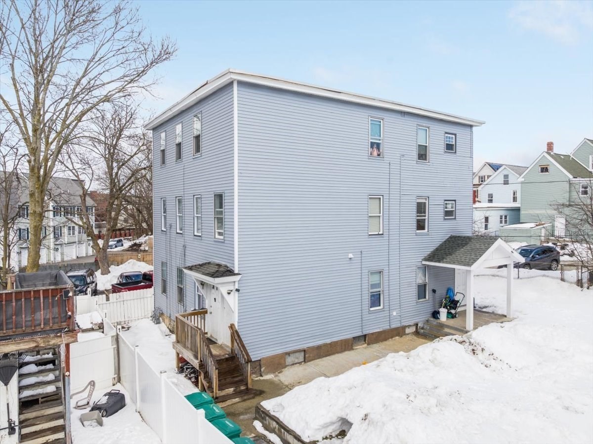 50 Andrews Street, Lowell, MA 01852