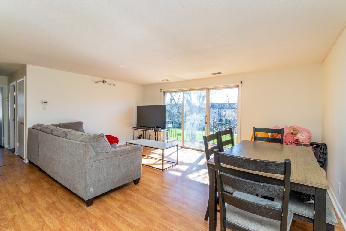 100 Oak Ln Unit 12, Brockton, MA 02301