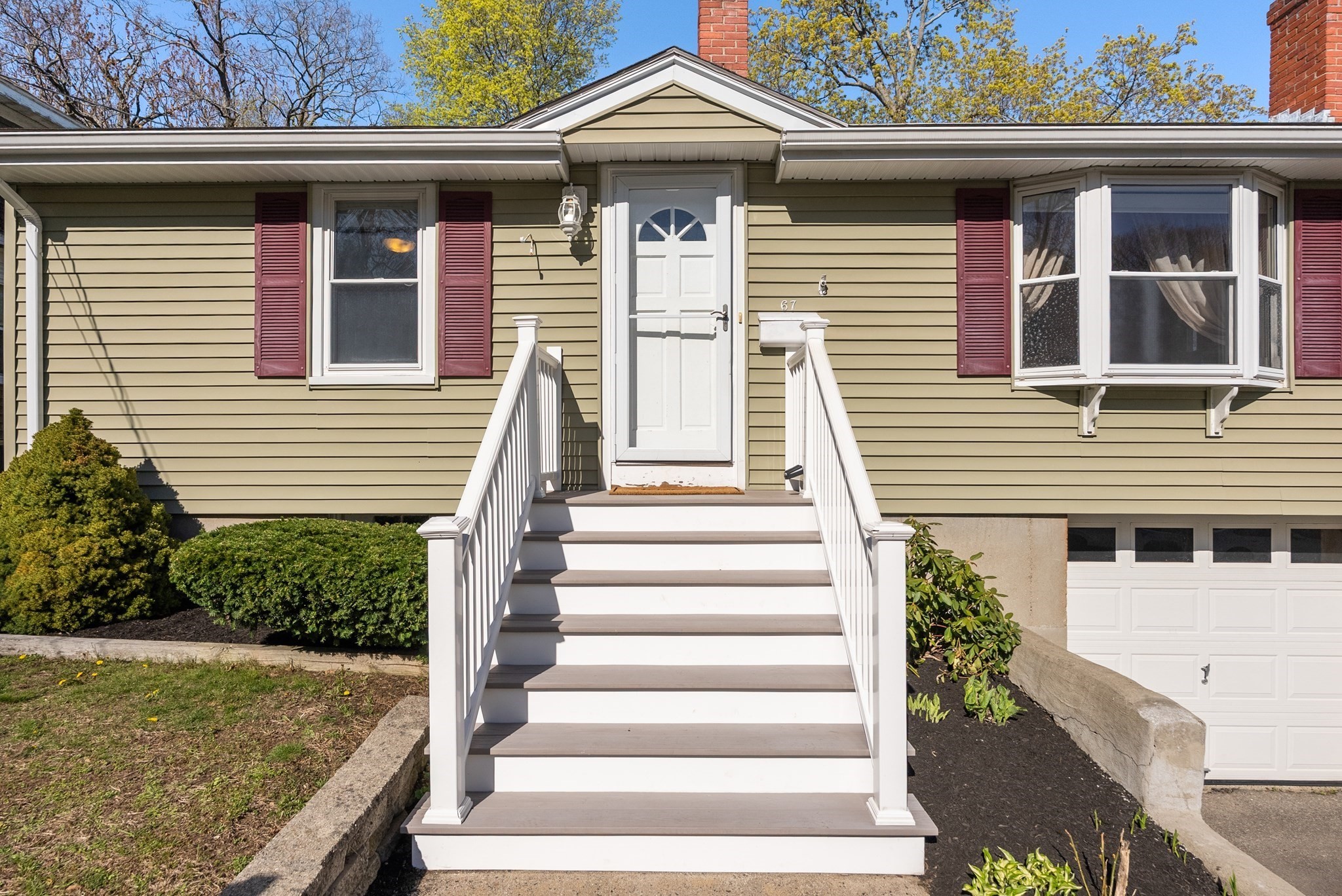 67 Colonial Ave, Lynn, MA 01904