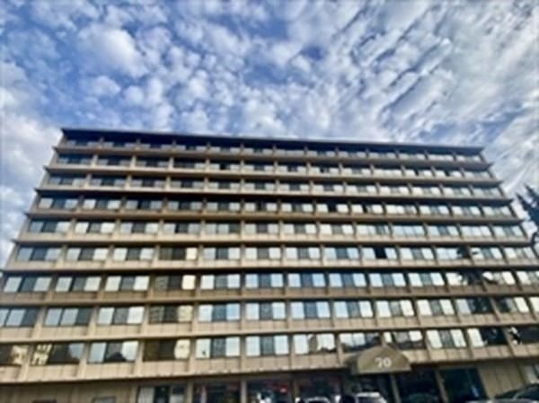 70 Southbridge St Unit 709, Worcester, MA 01608