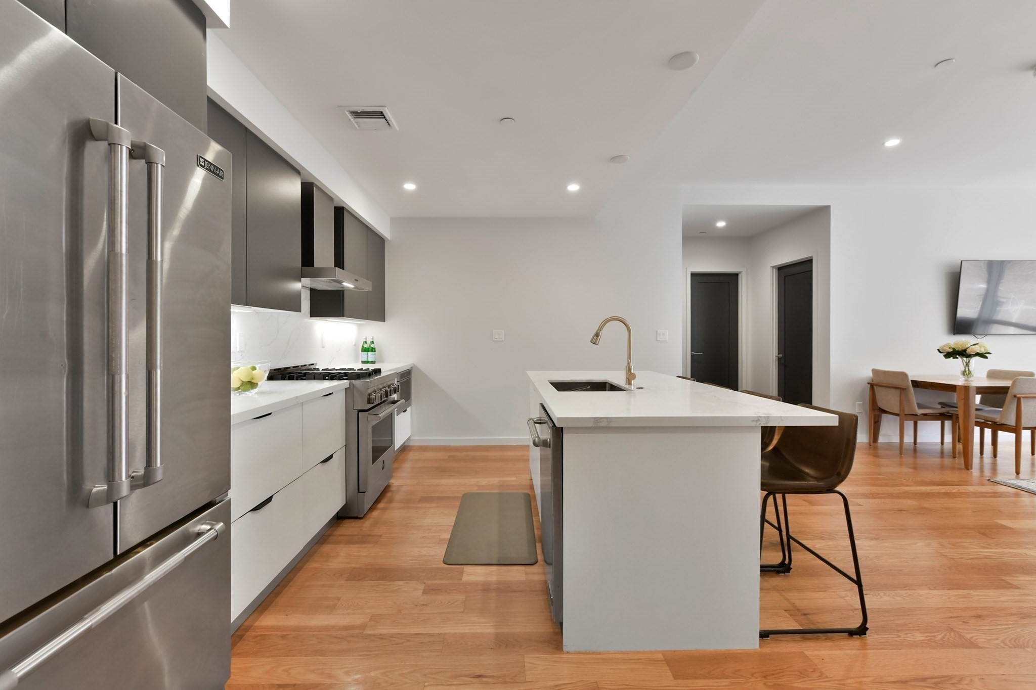 531 E 2nd St Unit 201, South Boston, Boston, MA 02127 - Image 2
