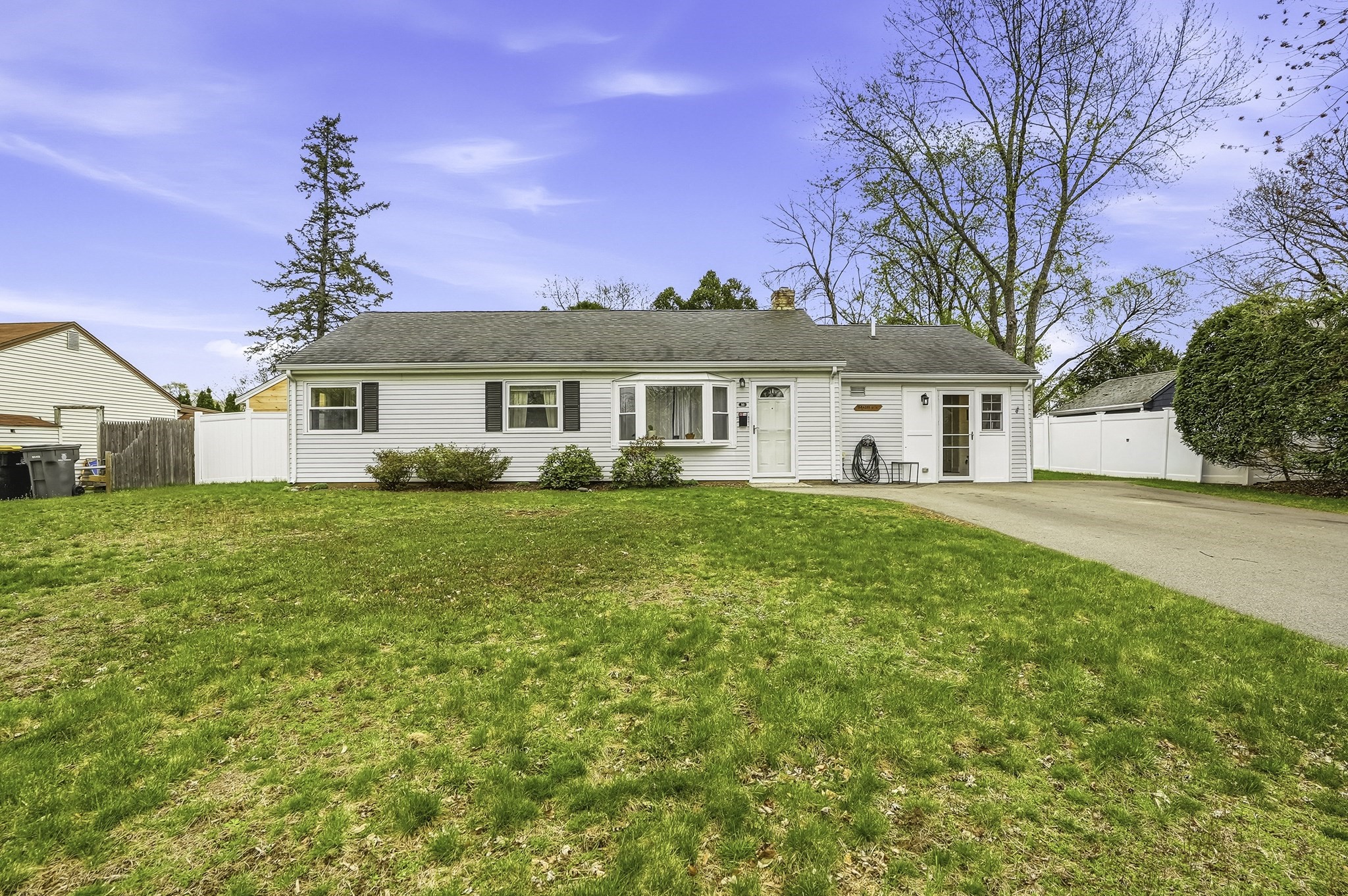 18 Brookfield Ter, Framingham, MA 01701