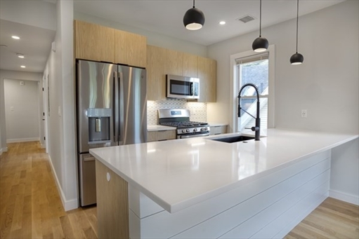 9 Wenham, Apt 3