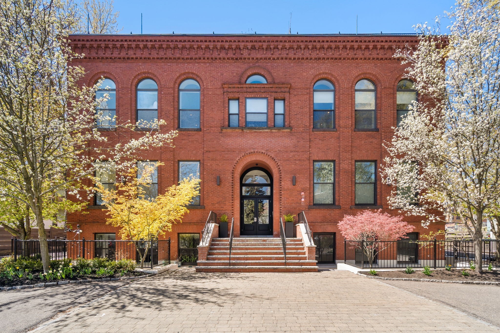 11 Wyman St Unit 2A, Jamaica Plain, Boston, MA 02130