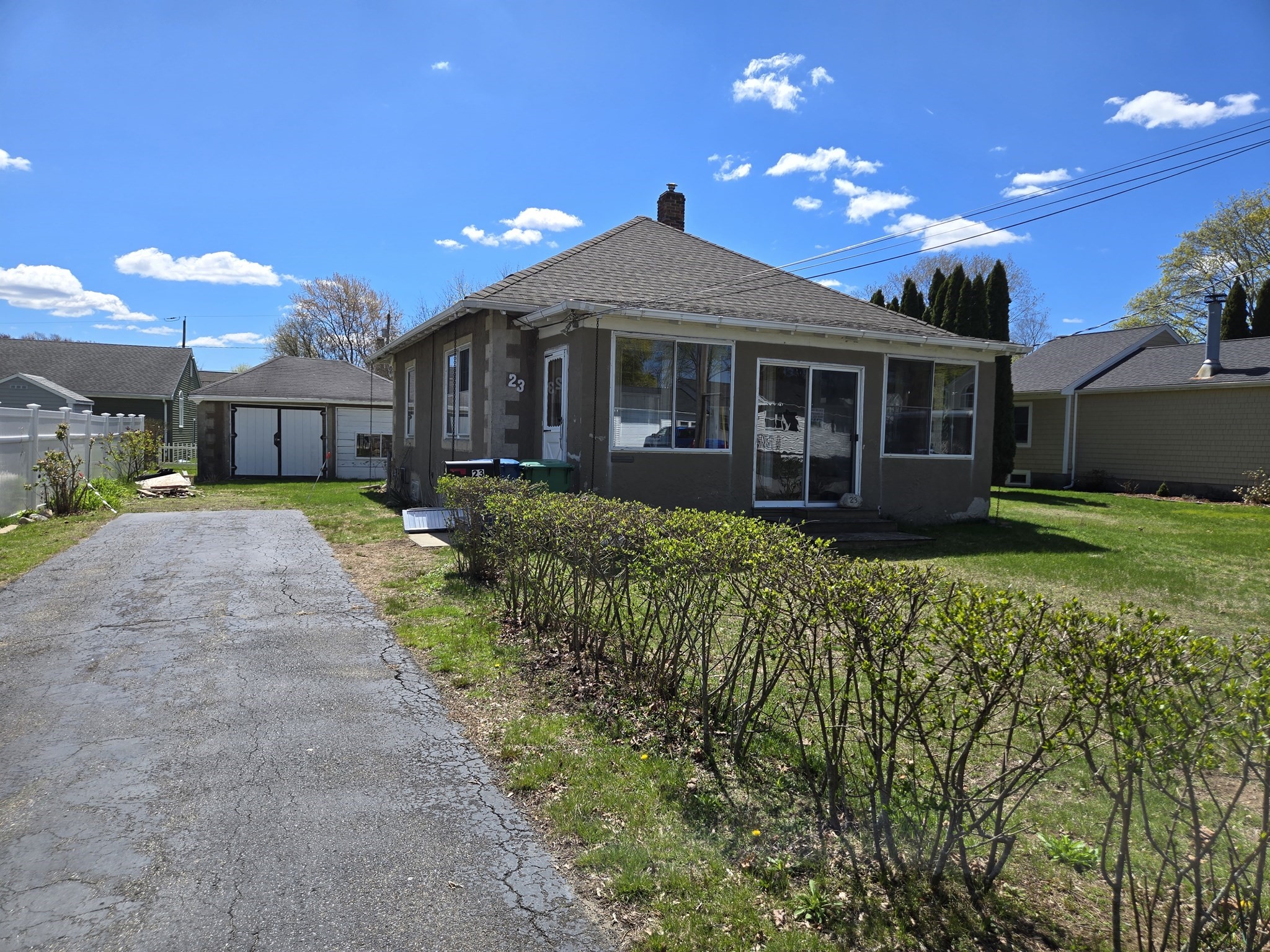 23 Newbridge Ave, Burlington, MA 01803