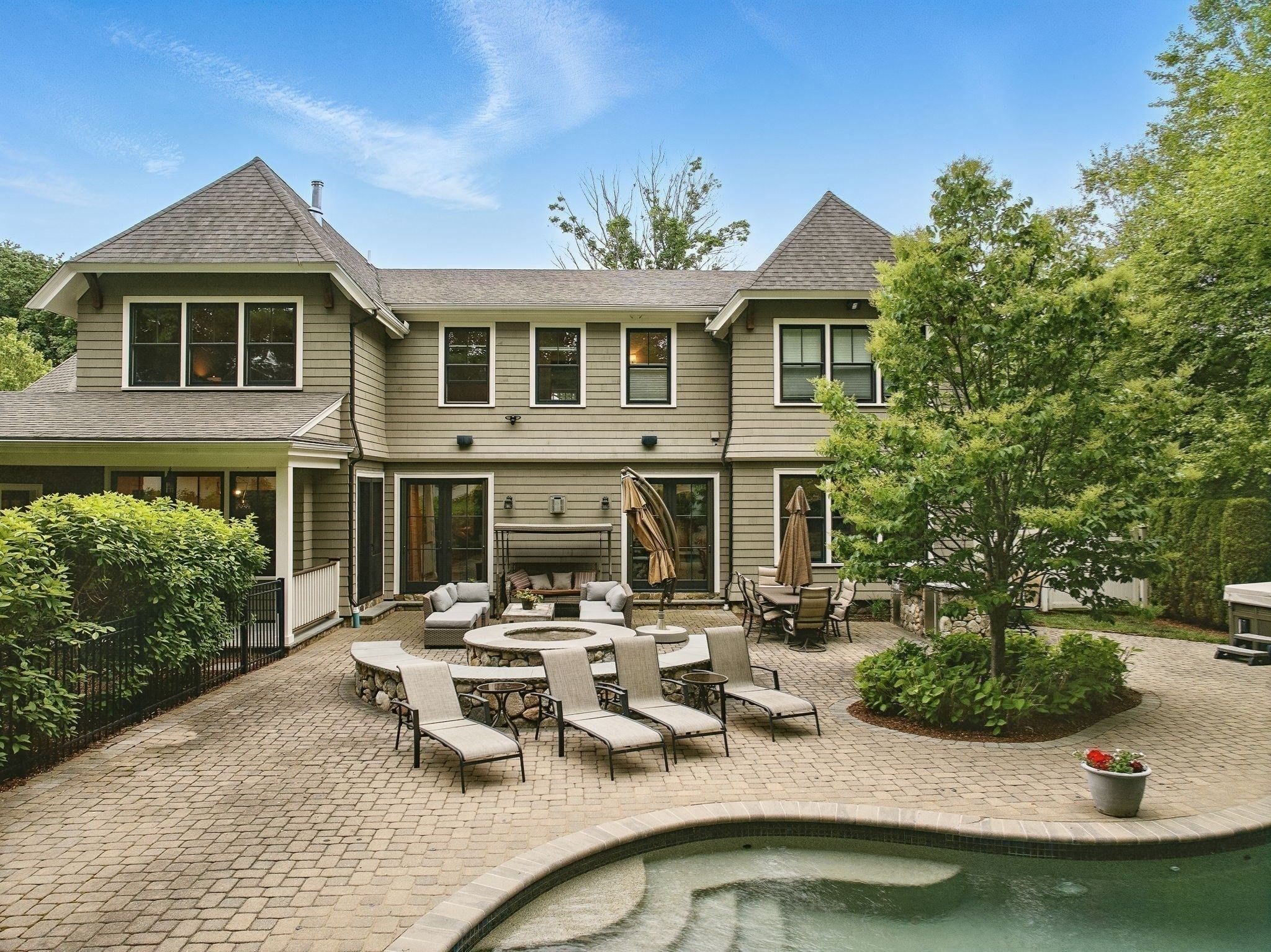 4 Abbott Ln, Bedford, MA 01730 - Image 33