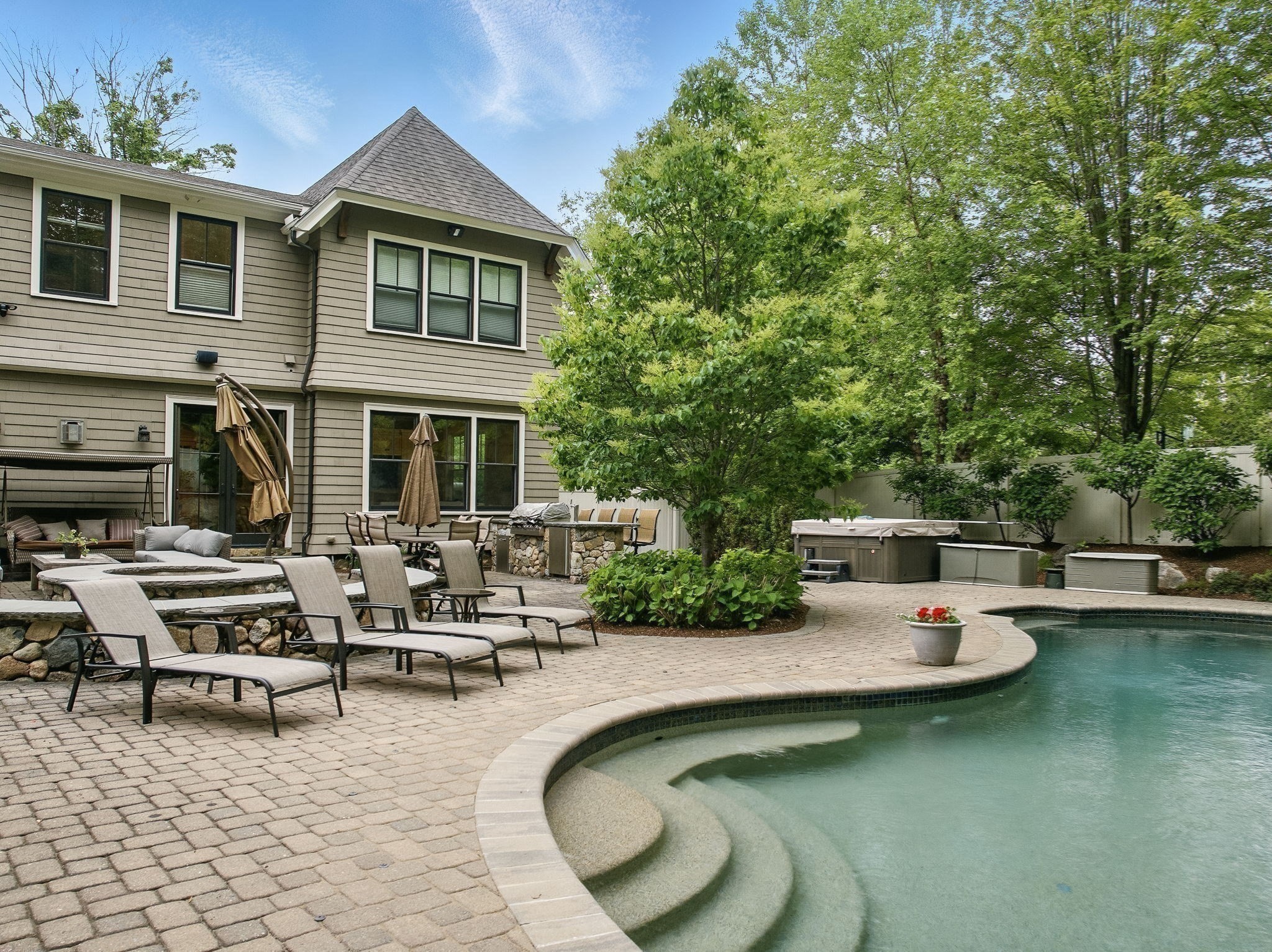 4 Abbott Ln, Bedford, MA 01730 - Image 34