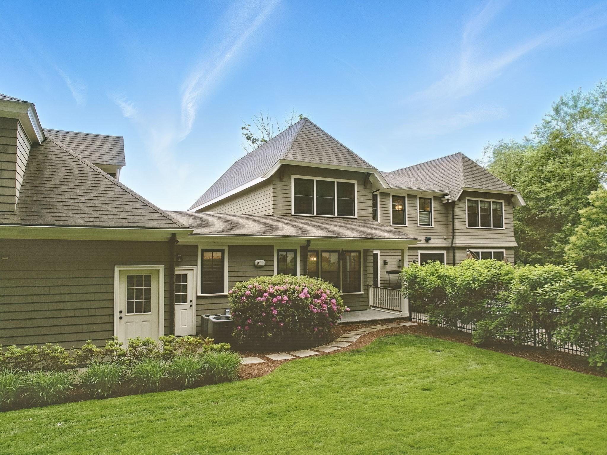 4 Abbott Ln, Bedford, MA 01730 - Image 39