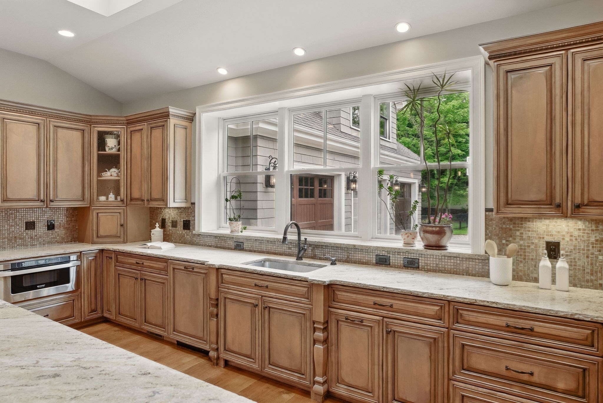 4 Abbott Ln, Bedford, MA 01730 - Image 9
