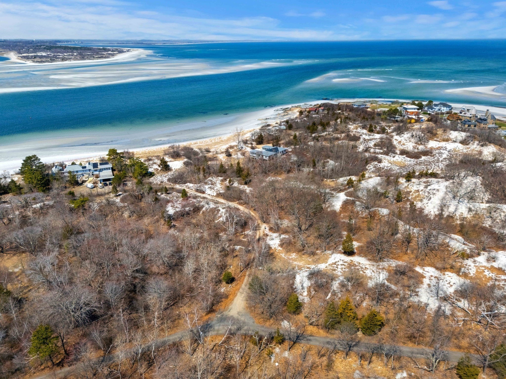 19 Two Penny Ln, Gloucester, MA 01930