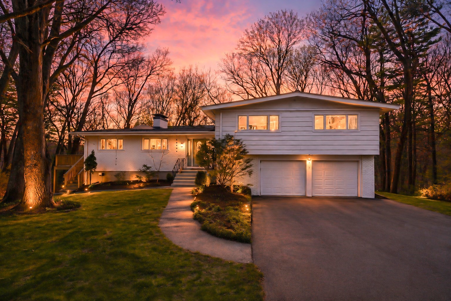 7 Clover Lane, Natick, MA 01760