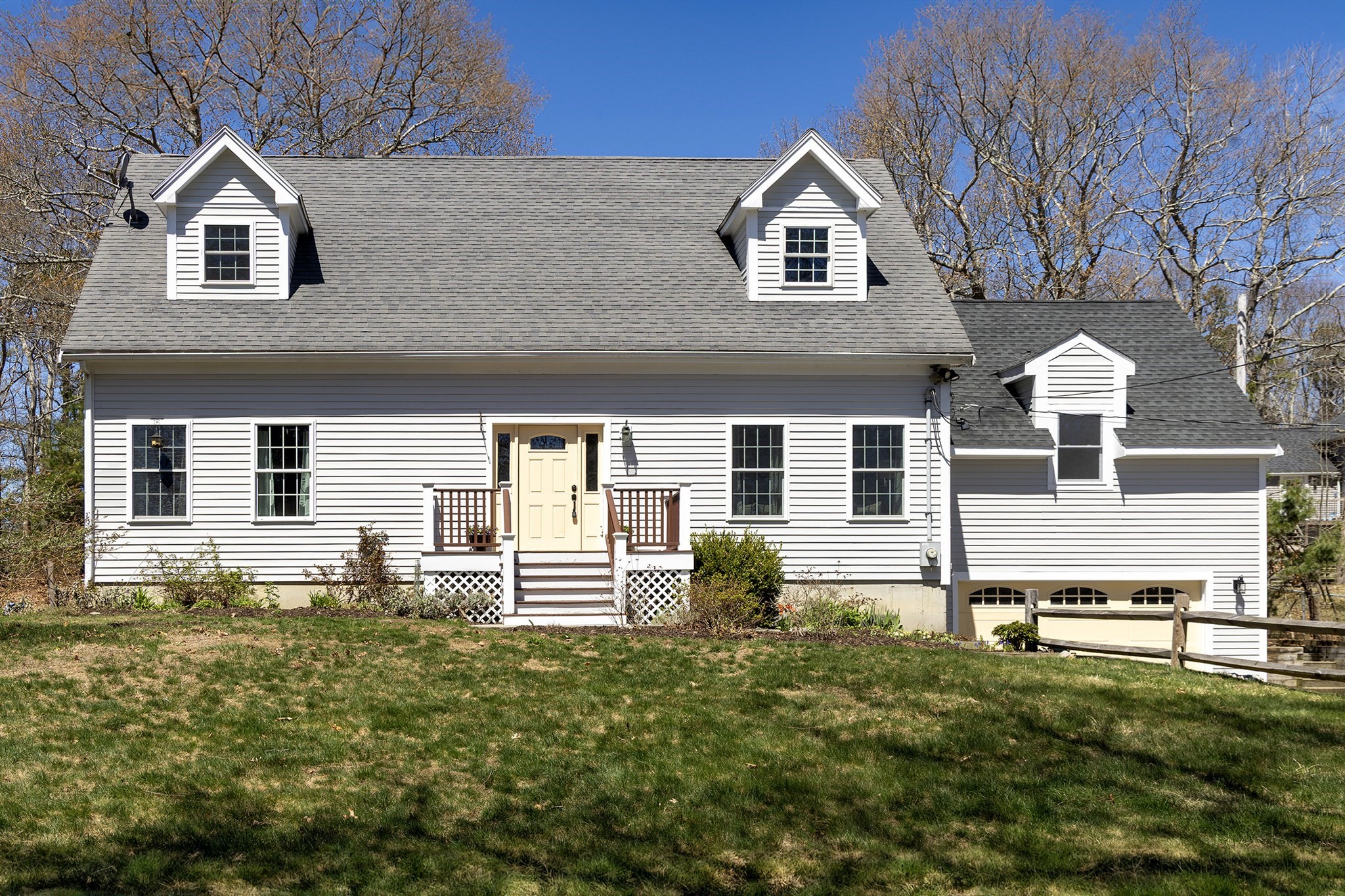 75 Federal Furnace Rd, Plymouth, MA 02360
