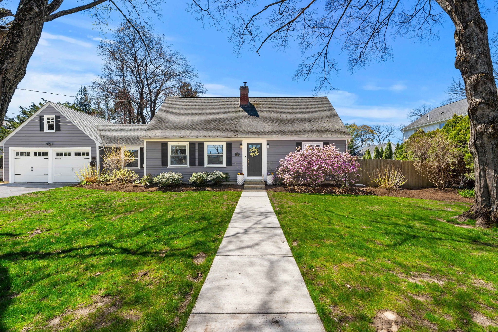 11 Woodbridge Rd, North Andover, MA 01845