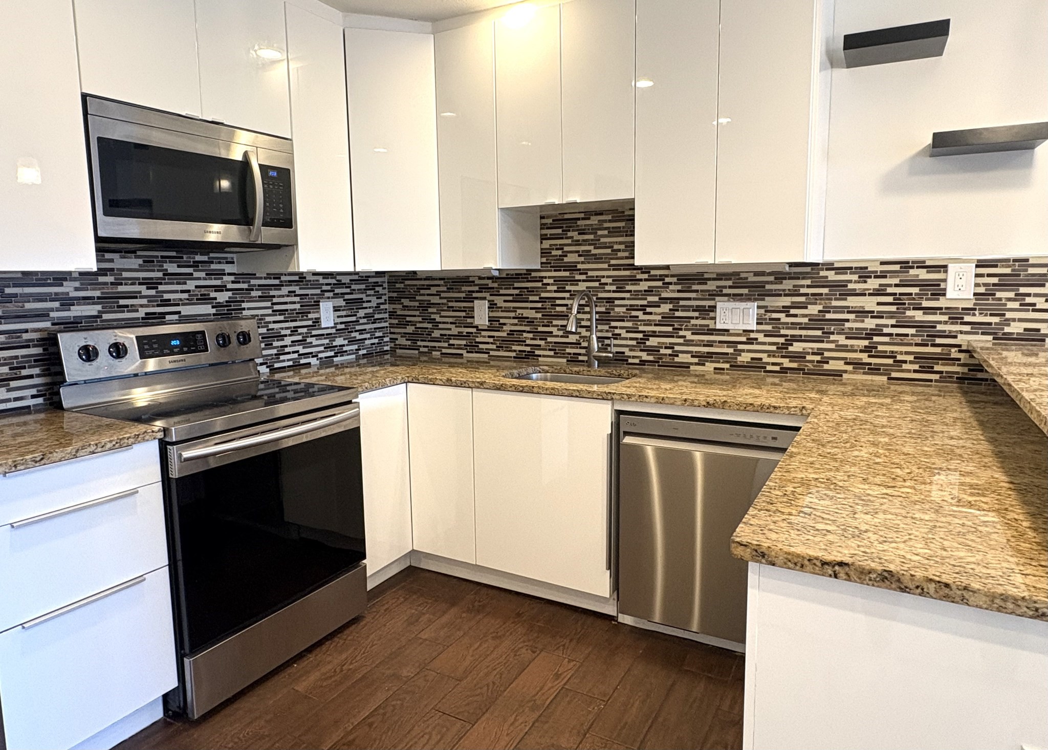 18 Glencoe Street Unit 48, Brighton, Boston, MA 02135 - Image 4
