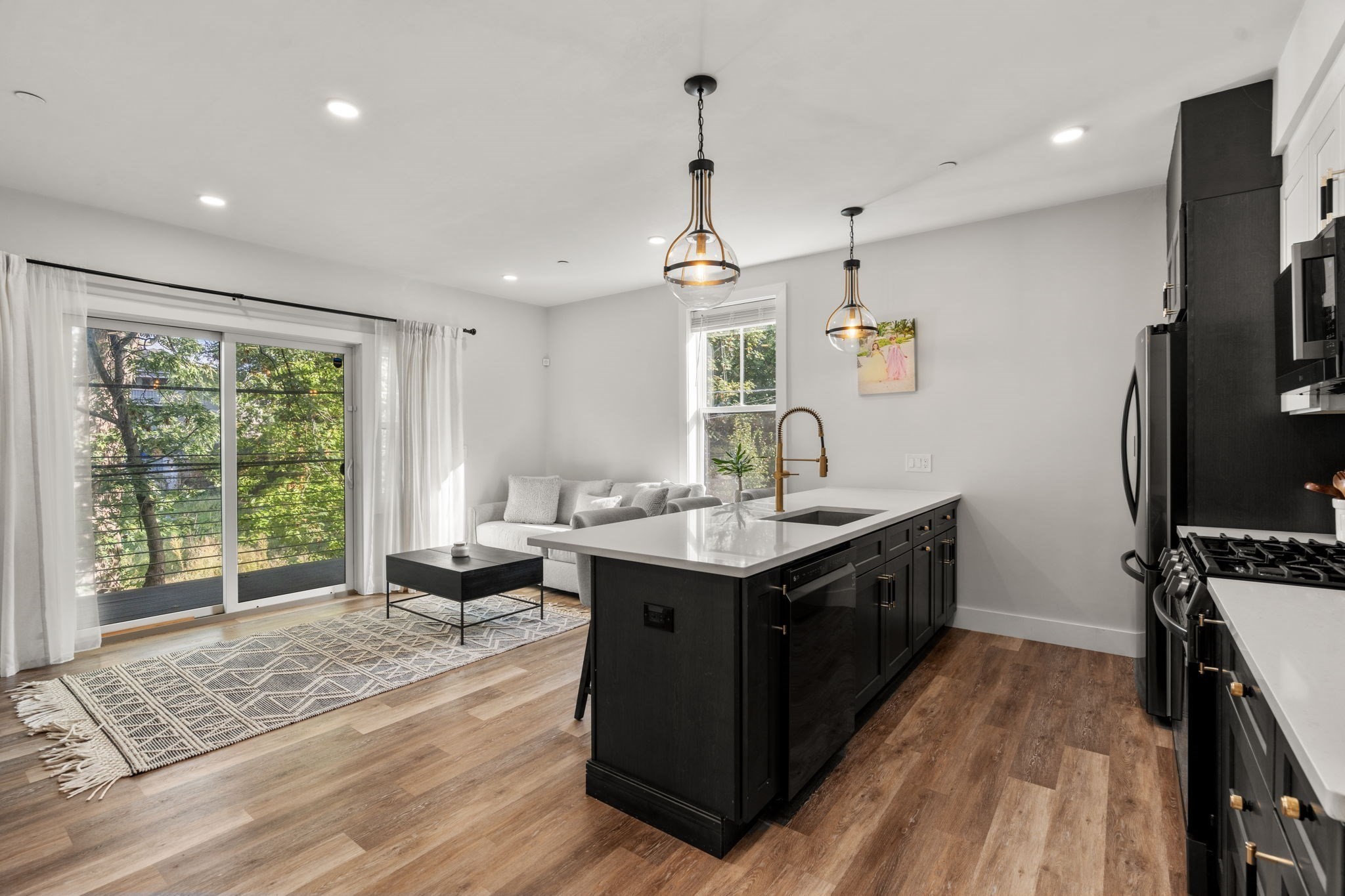19 W Tremlett St Unit 4, Dorchester, Boston, MA 02124