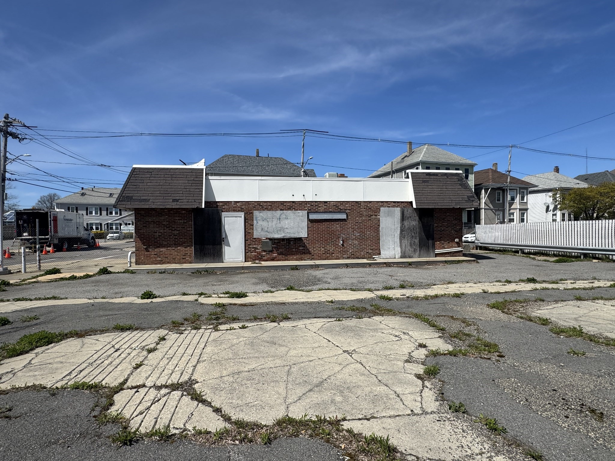 1253 Cove Rd, New Bedford, MA 02744