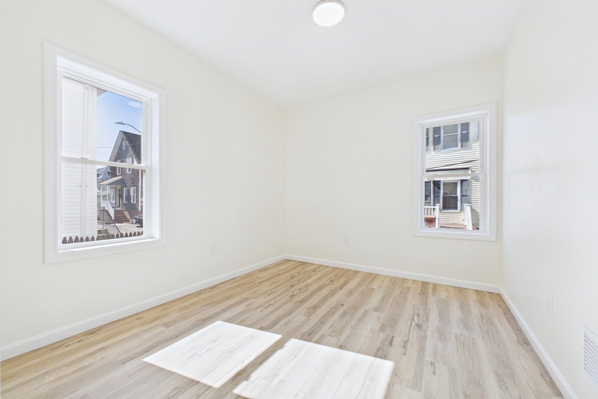 33 Crapo St., New Bedford, MA 02740 - Image 11