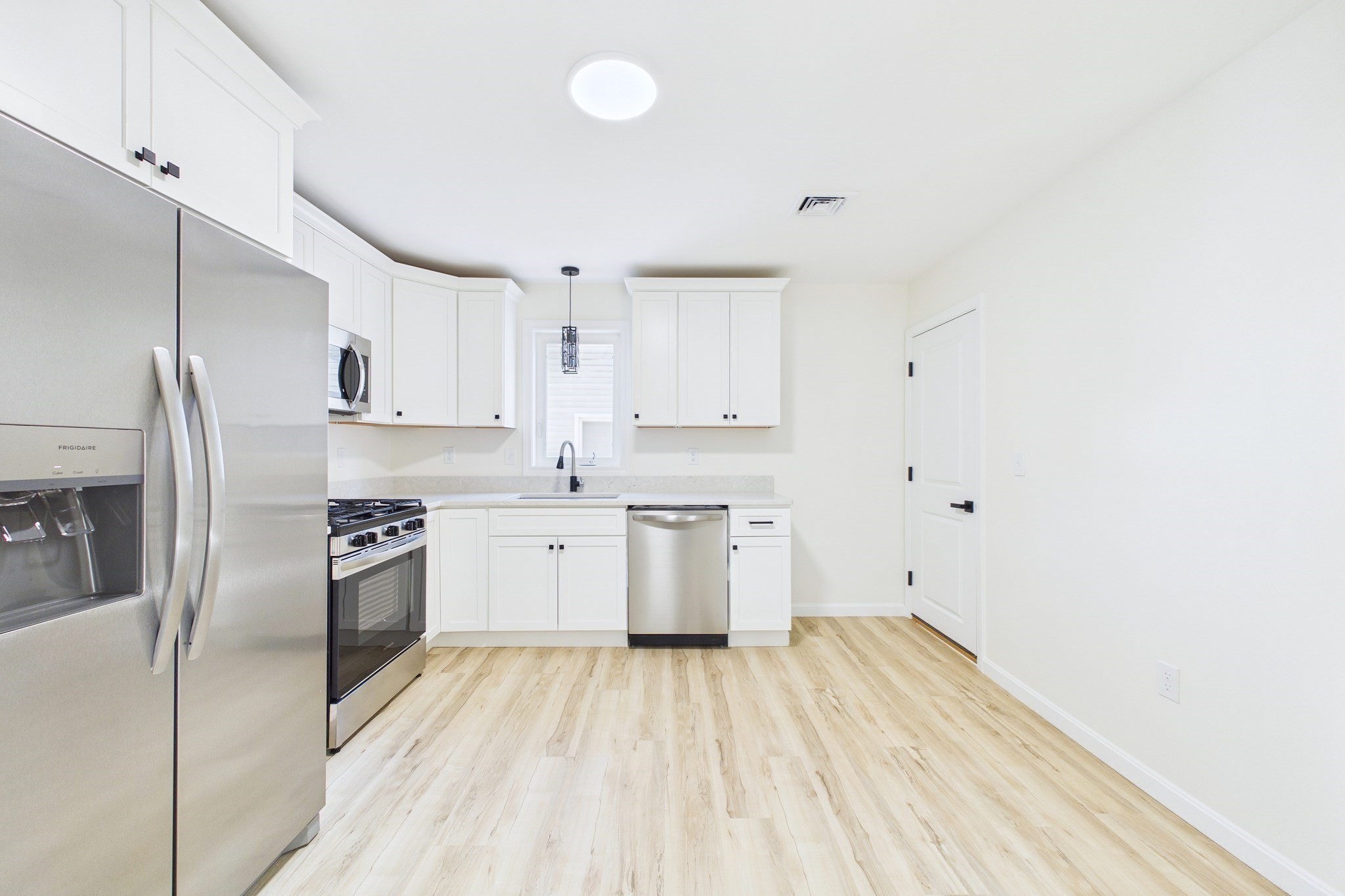 33 Crapo St., New Bedford, MA 02740 - Image 19